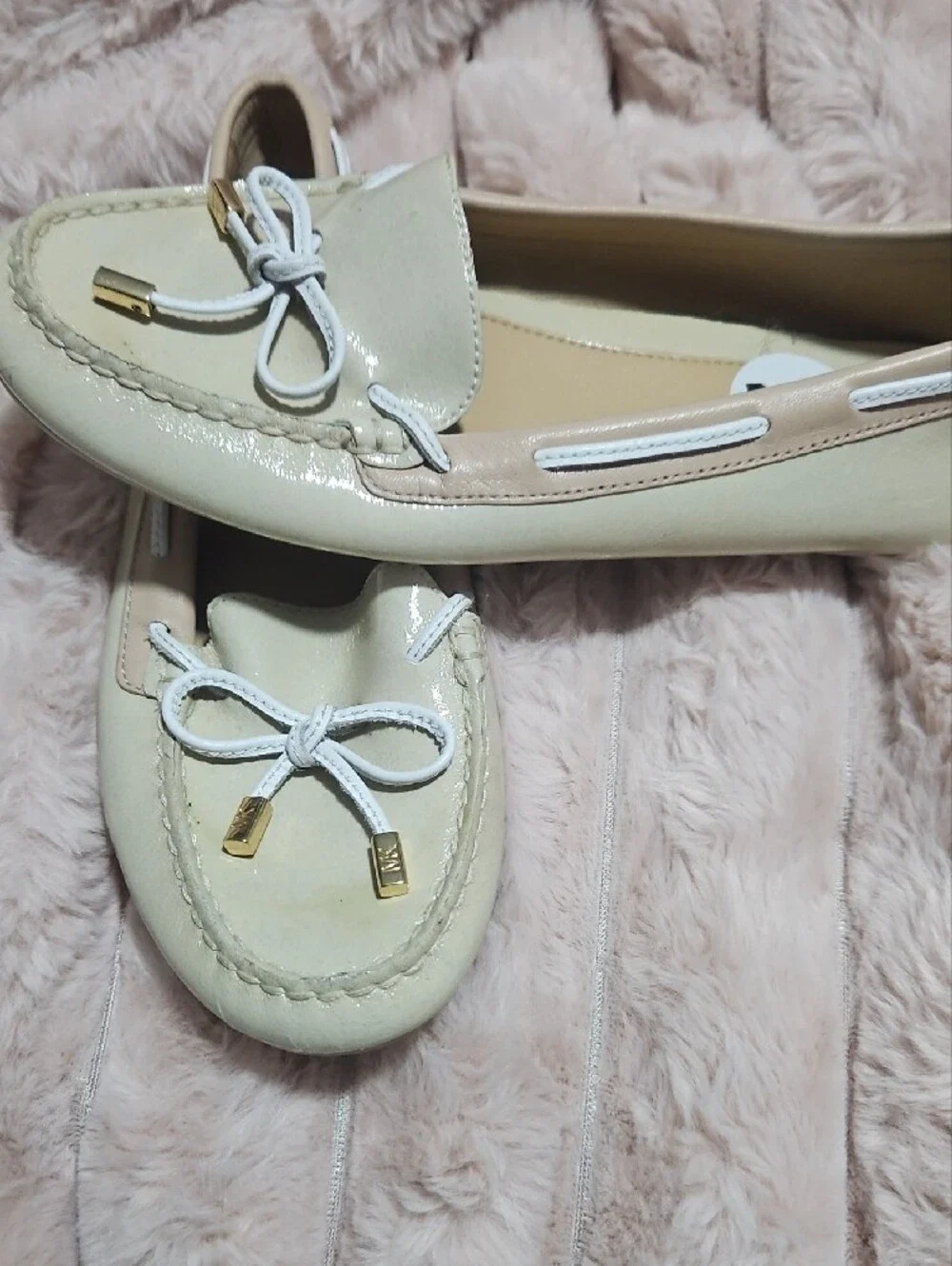 MICHAEL Michael Kors Cream and Beige Bow Tie Moccasin Loafers